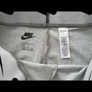 NIKE workout leggings